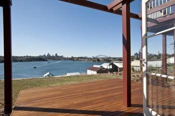 Hotel Cockatoo Island 3*